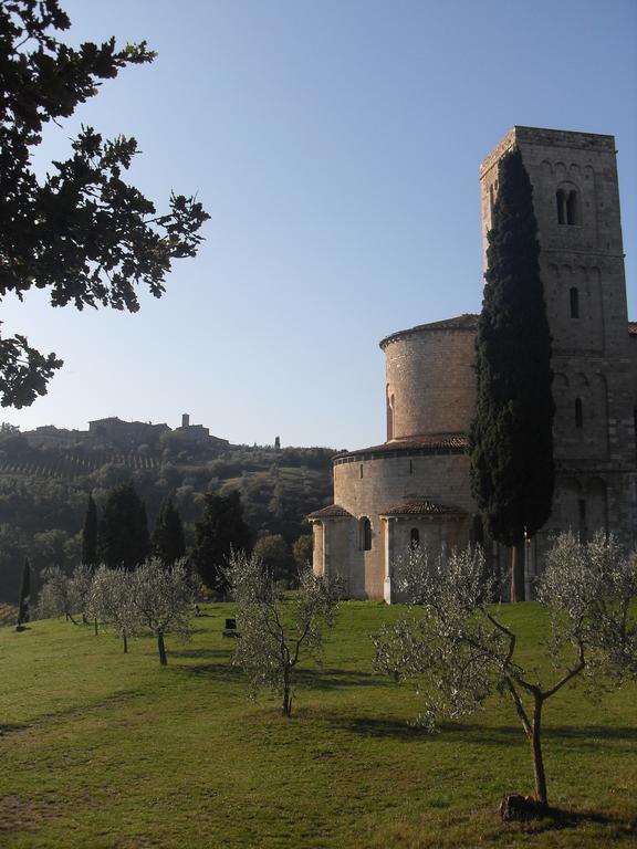 فيلا La Casa Di Alice Castelnuovo dellʼAbate المظهر الخارجي الصورة
