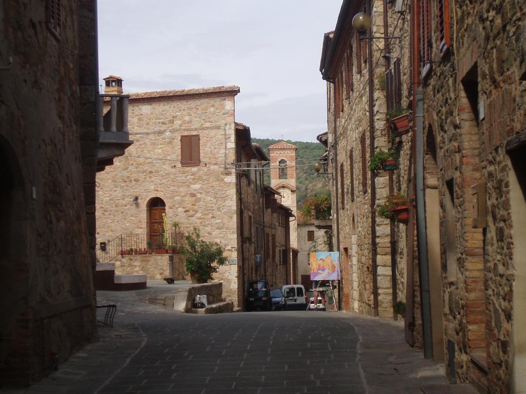 فيلا La Casa Di Alice Castelnuovo dellʼAbate المظهر الخارجي الصورة