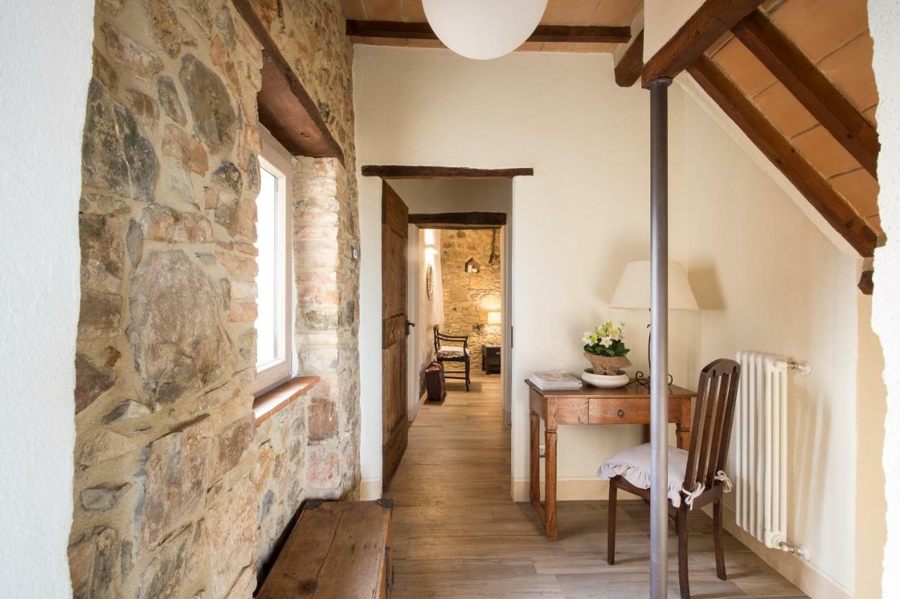 فيلا La Casa Di Alice Castelnuovo dellʼAbate المظهر الخارجي الصورة